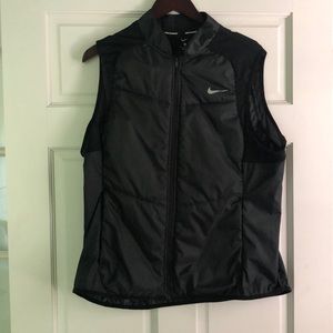 BLACK NIKE VEST!